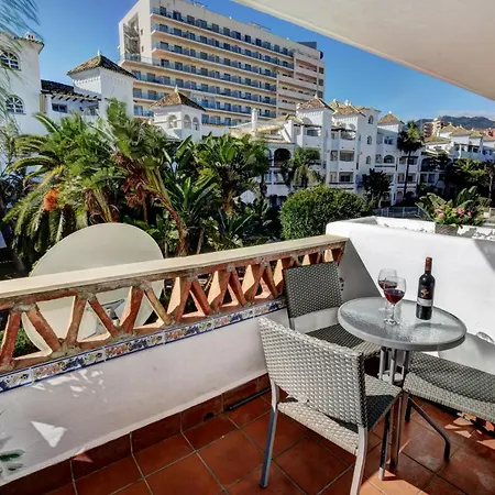 Timon Ii, Luxury 3 Bedroom Beachside Holiday home