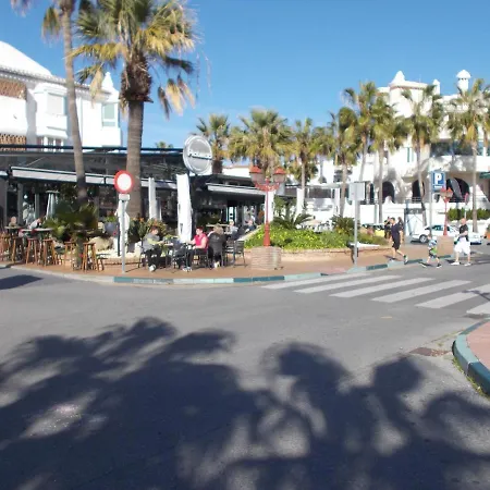 Holiday home Timon Ii, Luxury 3 Bedroom Beachside